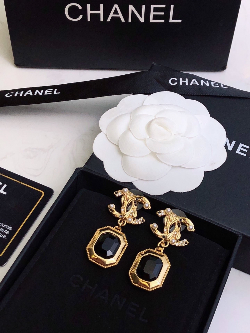 Ch**el earrings